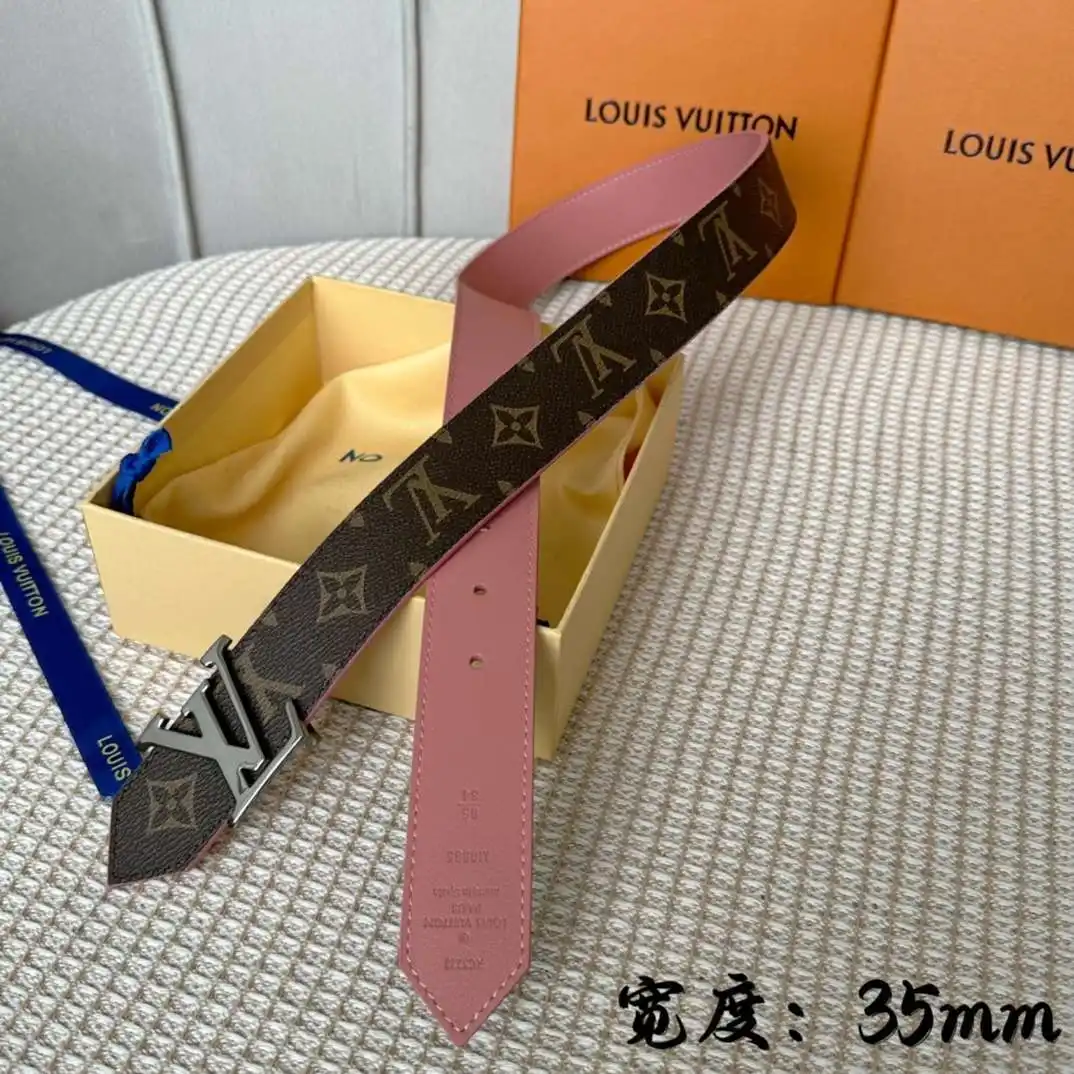 S179801250 (122).webp
