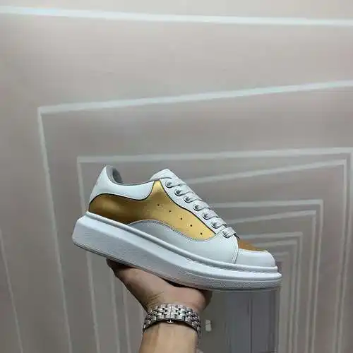 McQueen* Zapatos para hombre y mujer Código: 0415C40 Talla: Mujer 34-41. Hombres 38-46 (El tamaño de