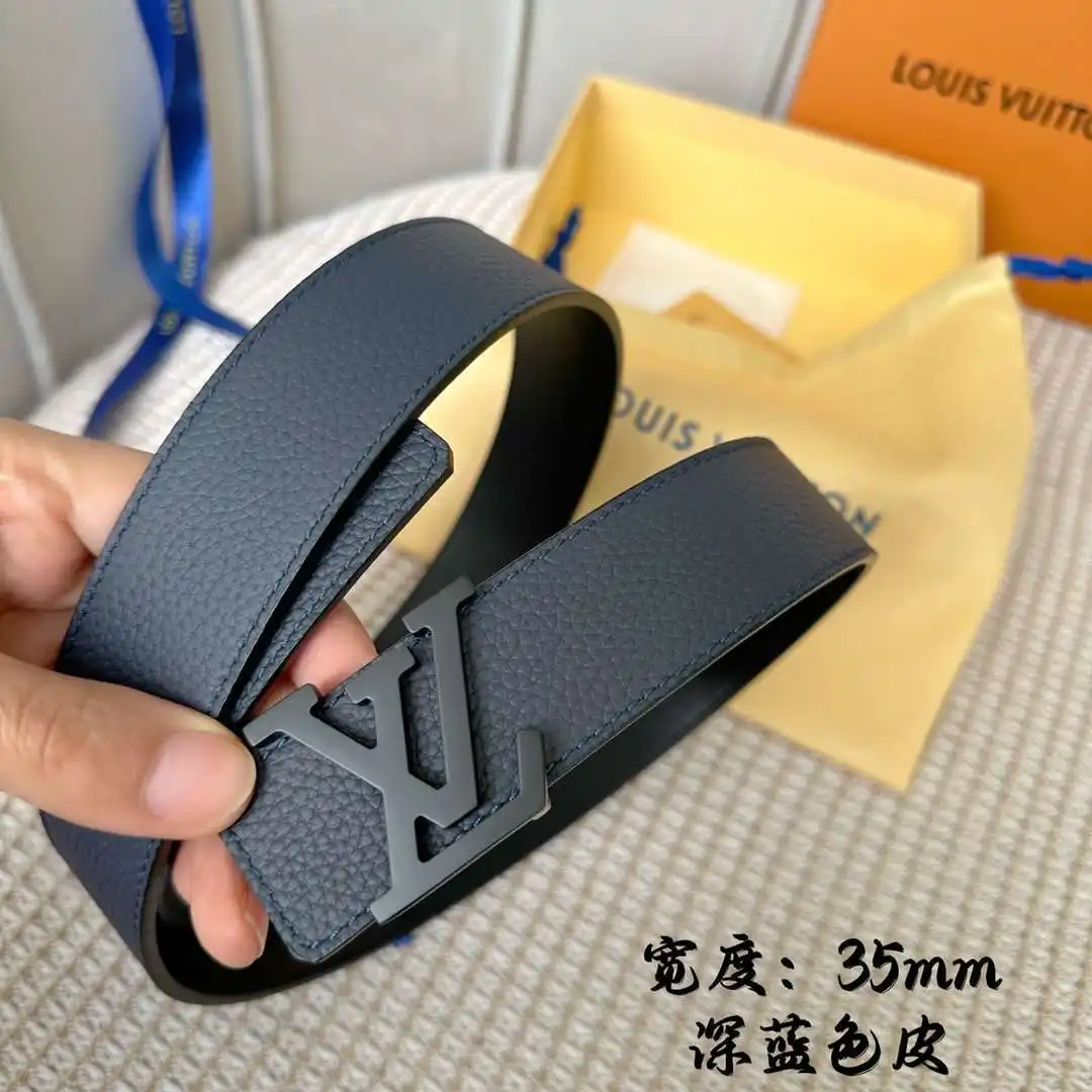 S179801250 (37).webp