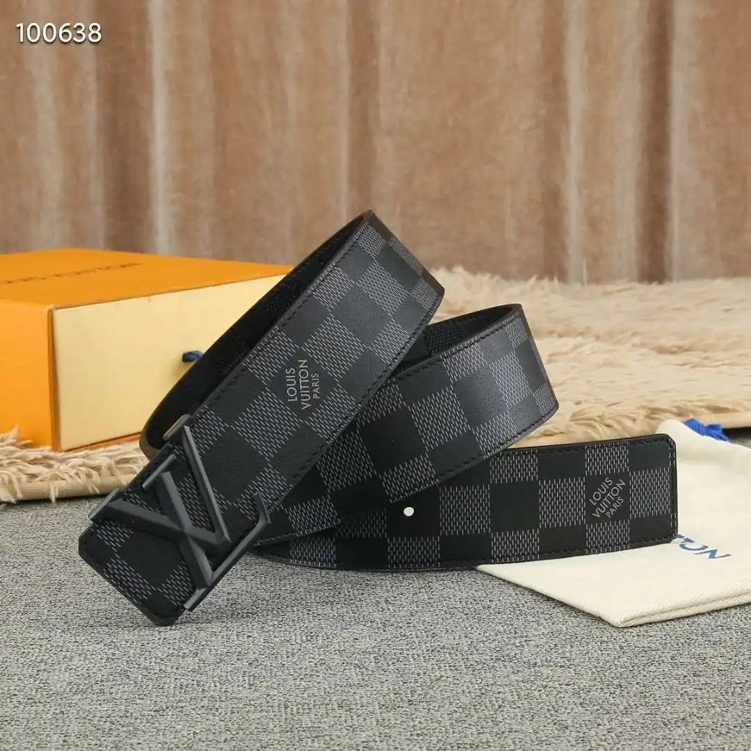 S179801250 (128).webp