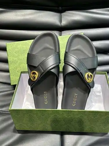 Zapatos de hombre GUCCI Código: 0418B30 Talla: 38-45.