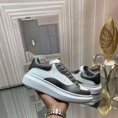 McQueen* Zapatos para hombre y mujer Código: 0415C40 Talla: Mujer 34-41. Hombres 38-46 (El tamaño de