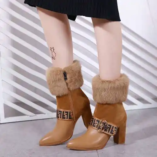FENDI Nuevas botas cortas de piel de conejo de Fendi talla: 35-41 (41 personalizadas) Q62YS30