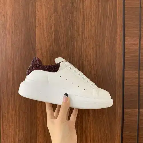 McQueen* Zapatos para hombre y mujer Código: 0415C80 Talla: Mujer 34-41. Hombres 38-46 (El tamaño de