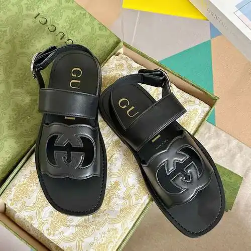 Zapatos GUCCI para hombre y mujer Código: 0418B50 Talla: Mujer 35-41 / Hombre 39-45
