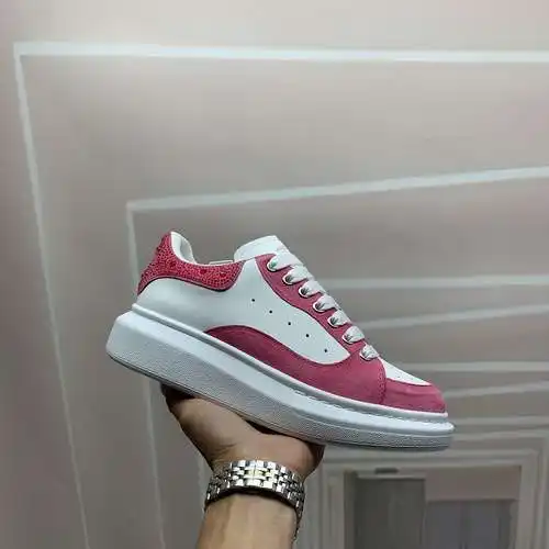 McQueen* Zapatos para hombre y mujer Código: 0415C80 Talla: Mujer 34-41. Hombres 38-46 (El tamaño de