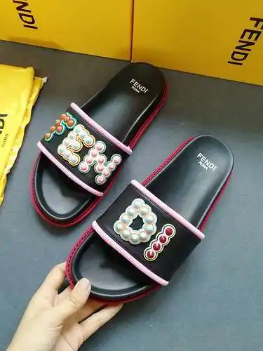Fendi talla 35～42 para mujer, talla 38～46 para hombre Q42HY16