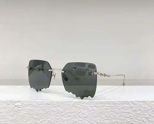 M2402