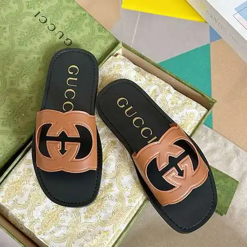 Zapatos GUCCI para hombre y mujer Código: 0418B50 Talla: Mujer 35-41 / Hombre 39-45