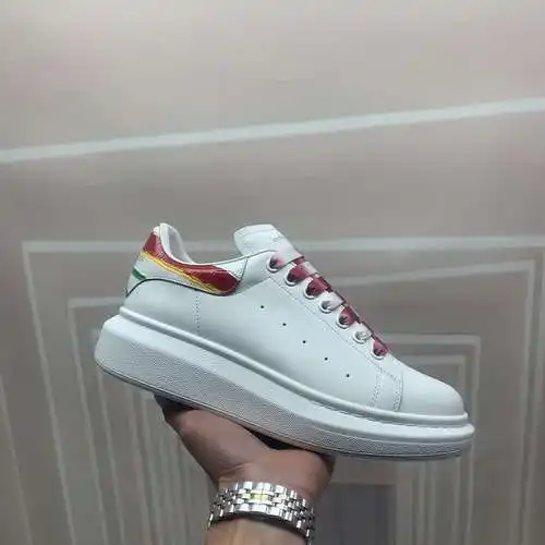 McQueen* Zapatos para hombre y mujer Código: 0318C30 Talla: Mujer 34-41., Hombre 38-46 Observaciones