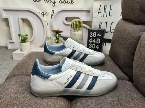 304D Zapatillas de deporte de corte bajo, ligeras y resistentes al desgaste casual para interiores G