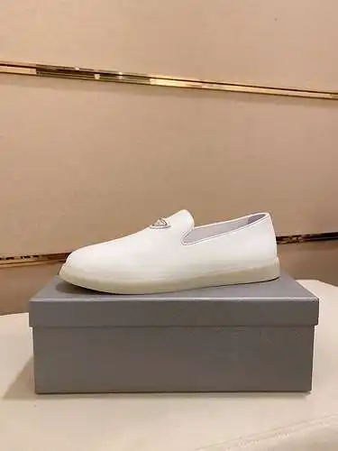 Prada men's shoes Code: 0422C20 Size: 38-44 (45 orders are not returnable)