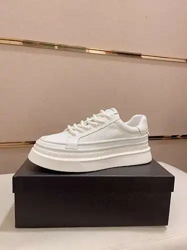 Prada Men's Shoes Code: 0423B90 Size: 38-44
