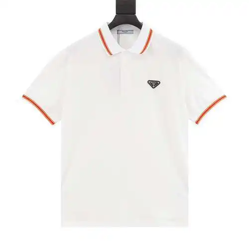 Polo PRD Prada de manga corta con logo de triángulo metálico en el pecho