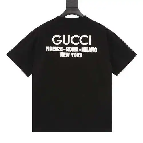 Mangas cortas bordadas con logo pequeño de espuma tridimensional Gjia 24ss