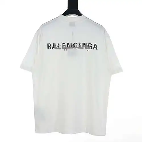 Camiseta Balenciaga BLCG de manga corta con bordado tipográfico superpuesto en la espalda