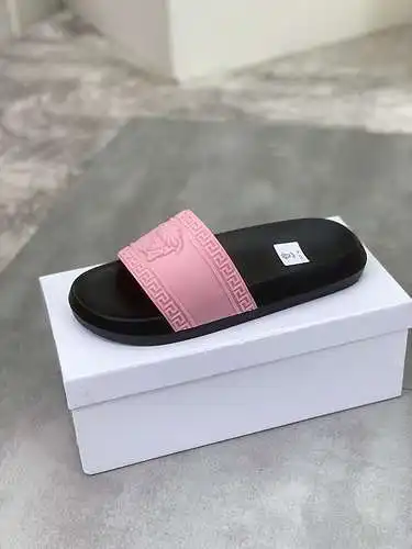 Zapatos de hombre Versace Código: 0427A50 Talla: 38 a 44 (45 a 46 personalizados)
