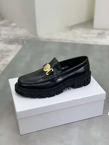 Zapatos de hombre Versace Código: 0426B70 Talla: 38-44 (45 personalizados)