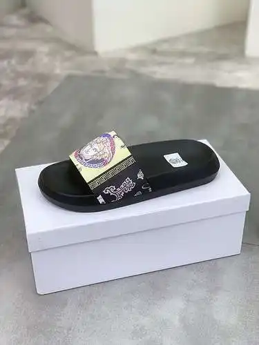 Zapatos de hombre Versace Código: 0427A50 Talla: 38 a 44 (45 a 46 personalizados)