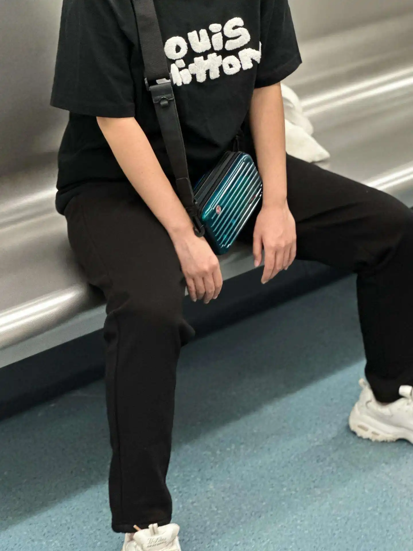 d4f23e9679ffde6f4249ea3cae3fb58.webp