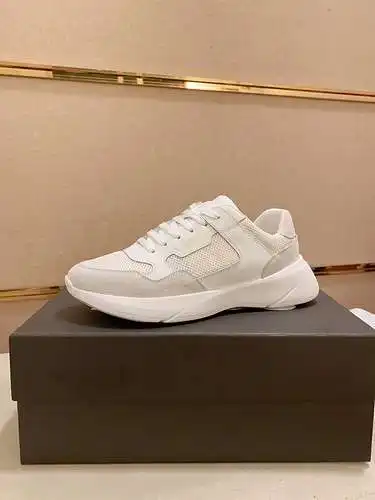 Zapatos de hombre Boss Código: 0422C00 Talla: 38-44 (45 se puede personalizar).