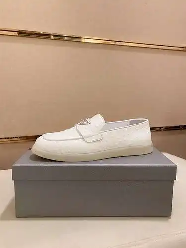 Prada men's shoes Code: 0422C20 Size: 38-44 (45 orders are not returnable)
