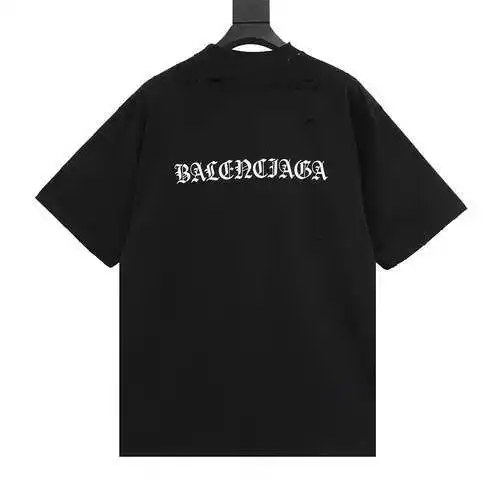 BLCG lavado con letras sánscritas desgastadas y desgastadas de manga corta