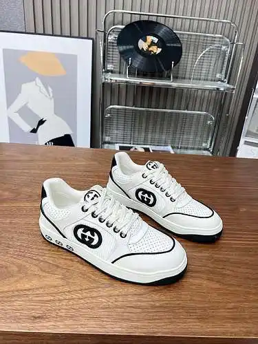 Zapatos GUCCI para hombre y mujer Código: 0425C20 Talla: 35-46