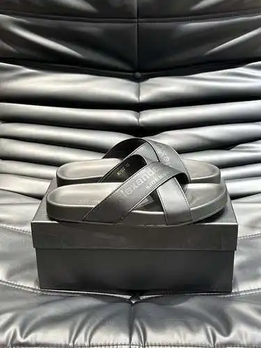 Zapatos de hombre McQueen* Código: 0418B30 Talla: 38-45.