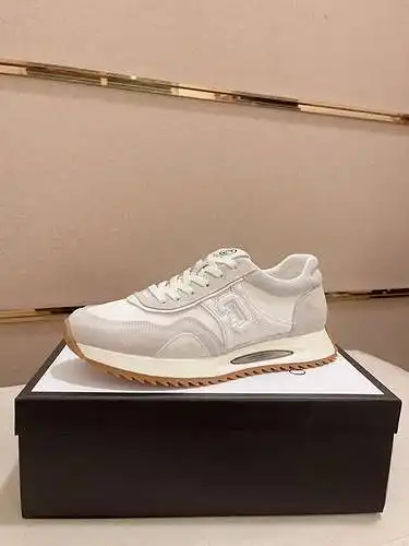 Zapatos de hombre GUCCI Código: 0423B60 Talla: 38-44
