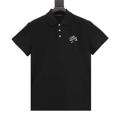 Polo de manga corta con bordado de pin 1V