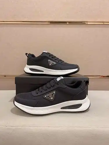 Prada men's shoes Code: 0422B50 Size: 38-44 (45 orders are not returnable)