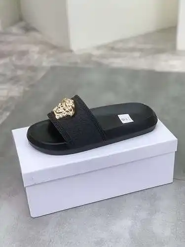 Zapatos de hombre Versace Código: 0427A60 Talla: 38 a 44 (45 a 46 personalizados)
