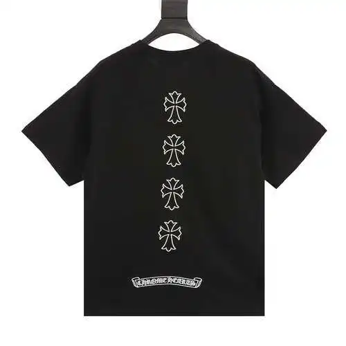 Camiseta de manga corta bordada con hilo plateado y logo bordado en sánscrito CH