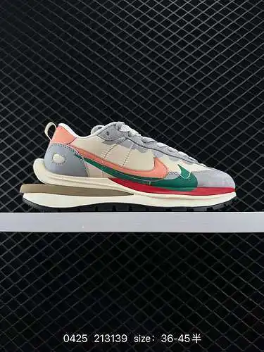 9 Sacai