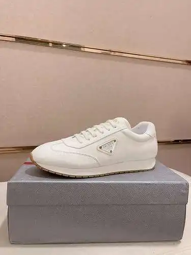 Prada men's shoes Code: 0423B90 Size: 38-44 (can be customized to 45.46.)