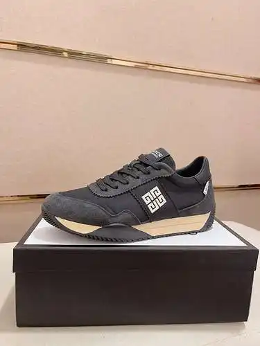 Zapatos de hombre GUCCI Código: 0423B50 Talla: 38-44