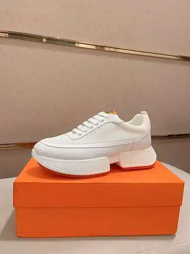 Zapatos de hombre Hermes Código: 0422B50 Talla: 38-44. (45 está hecho a medida y no se puede devolve