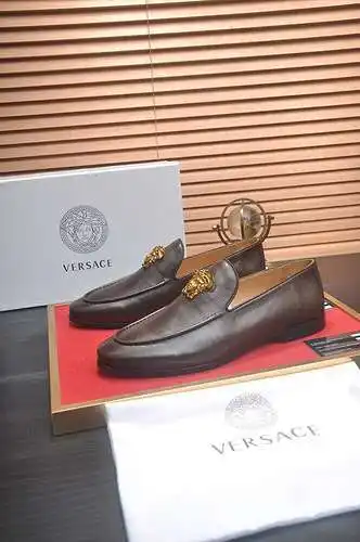 Zapatos de hombre Versace Código: 0421C10 Talla: 38-45 (45 personalizados)