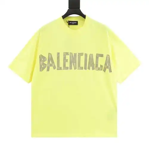 Mangas cortas bordadas con logo pequeño de espuma tridimensional Gjia 24ss
