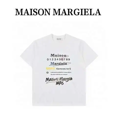 Manga corta con letras MM Margiela estampadas en la parte delantera y trasera