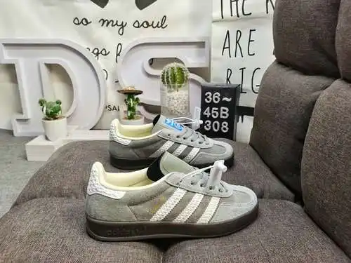 308D Zapatillas de deporte de corte bajo, ligeras y resistentes al desgaste casual para interiores G