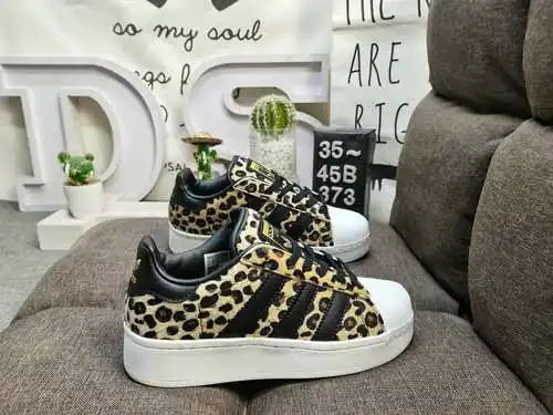 373DAdidas clover Originals Superstar shell toe zapatos deportivos casuales clásicos para todo fósfo