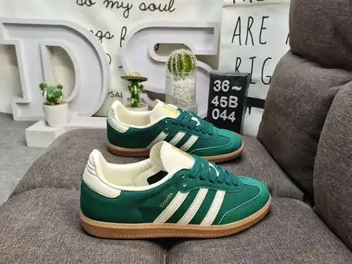 044DAdidas originals Busenitz Vulc adidas Casi 70 años de originales clásicos hechos de gamuza, horm