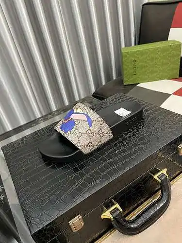 Zapatos de hombre GUCCI Código: 0503A40 Talla: 38-44