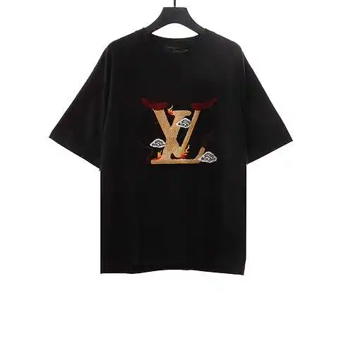 Letra LV rizo bordado manga corta negro