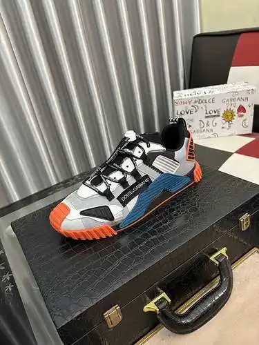 Zapatos Dolce & Gabbana para hombre y mujer Código: 0504B60 Talla: 36-46