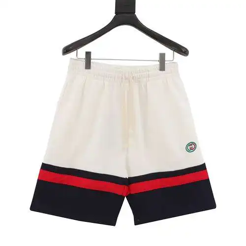 Shorts con bordado de doble G y patchwork a rayas