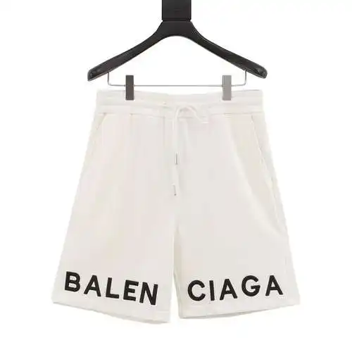 BLCG shorts con letras bordadas en el dobladillo