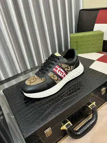 Zapatos de hombre GUCCI Código: 0504B30 Talla: 38-44